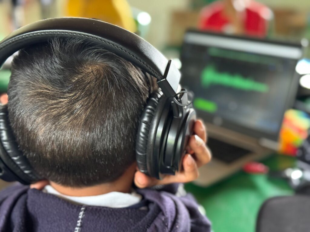 Taller de radio comunitaria en La Huerta San Agustín, Valle de Bravo